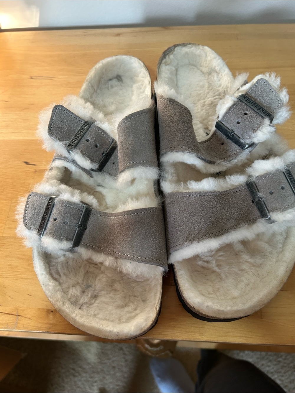 Birkenstock Arizona Shearling Sandals in Gray Suede with White Shearling lining